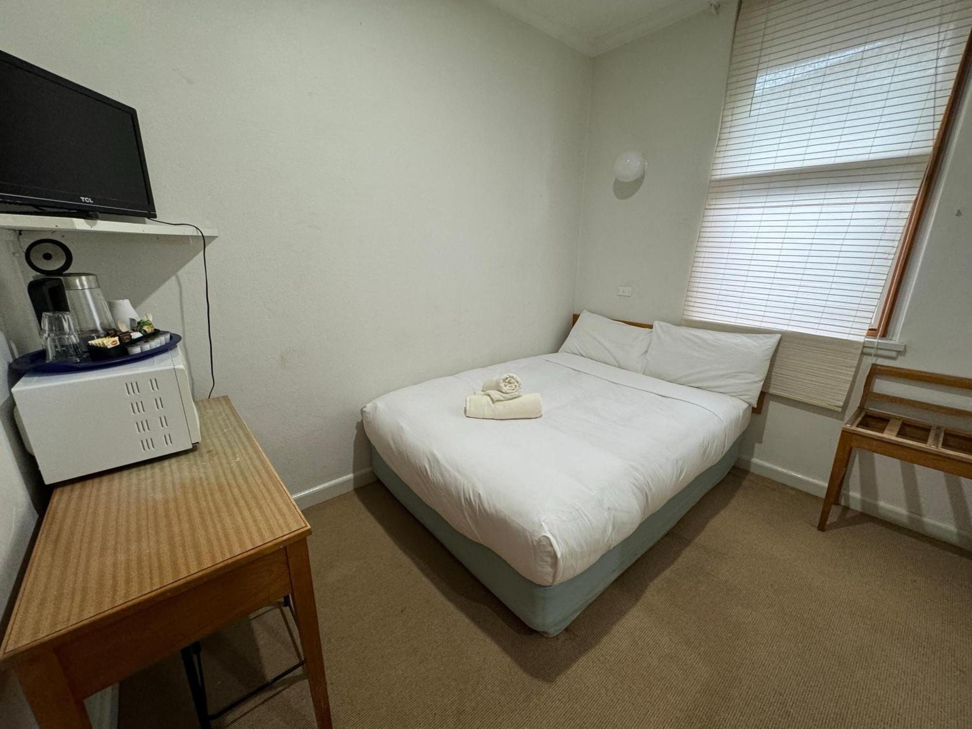 קומה Bunkhouse Motel מראה חיצוני תמונה