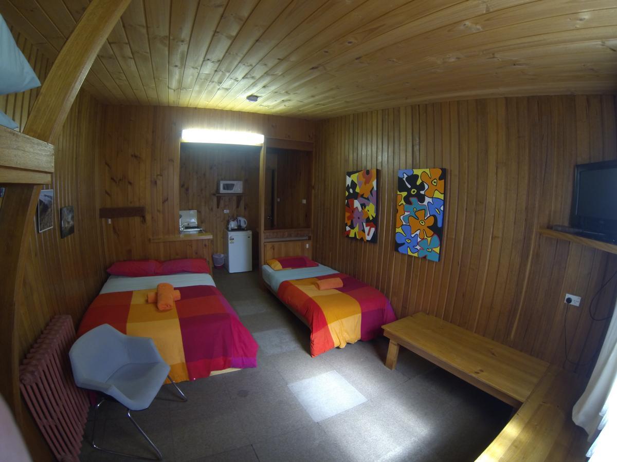 קומה Bunkhouse Motel מראה חיצוני תמונה