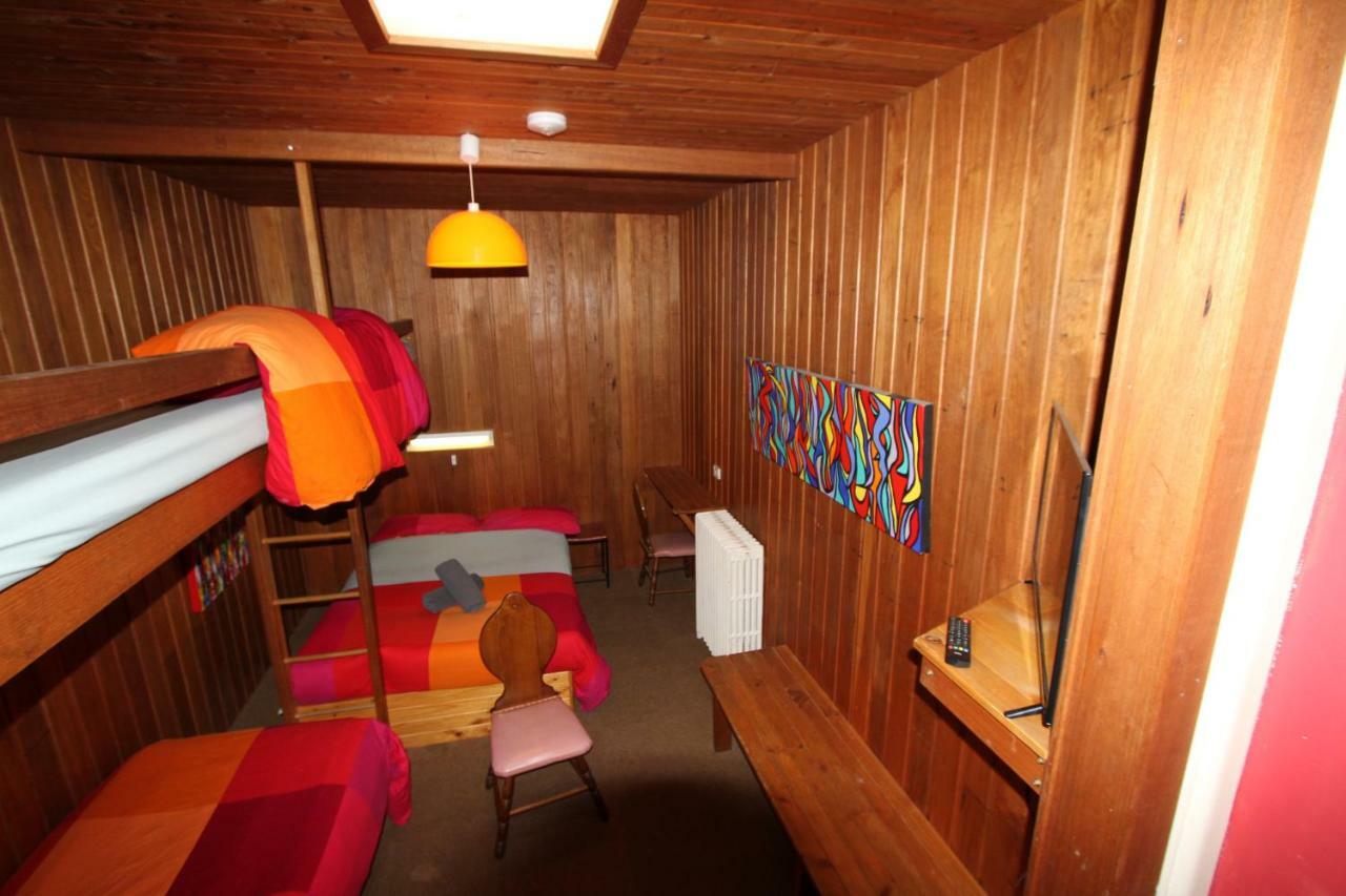 קומה Bunkhouse Motel מראה חיצוני תמונה